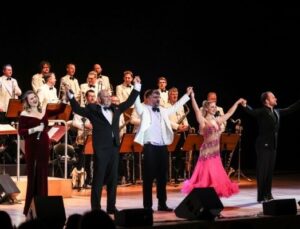 İş Sanat’ta Frank Sinatra şarkıları yankılandı