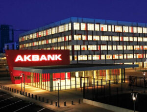 Akbank 2023 yılında 66 milyar 496 milyon TL konsolide net kar elde etti