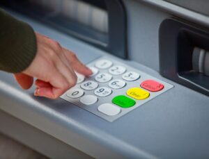 Eskiyen ATM’lerin yuttuğu paralar şikayetleri artırdı