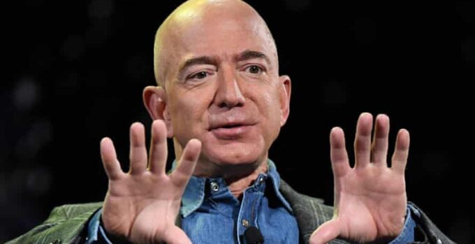 Jeff Bezos ve Amazon yöneticilerine delil karartma suçlaması
