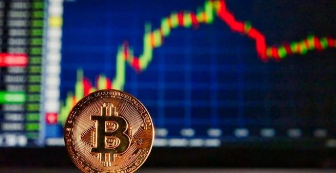 Binance yatırımcısının 2,2 milyar doları risk altında