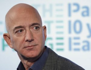 Jeff Bezos, dünyanın en zengini ünvanını Elon Musk’tan geri aldı