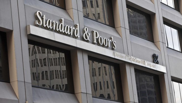 S&P: ABD’de resesyon riski hafifledi