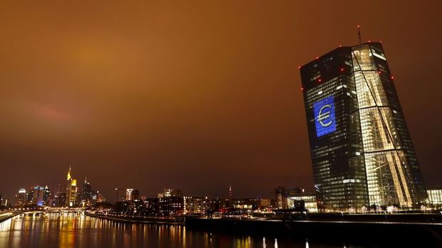 Ekonomistlere göre ECB faiz artırımını bitirdi