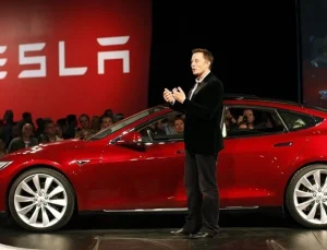 Musk, Tesla için reklam vermeme inadından vazgeçti