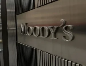 Moody’s, Wall Street’in kâr tahminlerini aştı