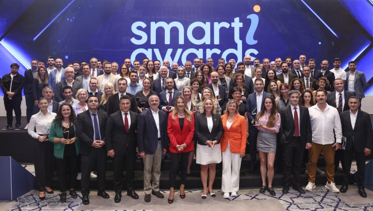 Uluslararası Sigorta Zirvesi, Smart-i Awards ile taçlandı