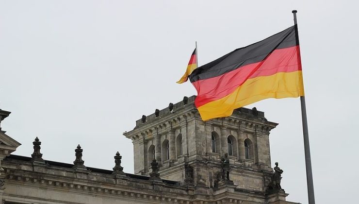 Alman hükümeti bütçe krizini aşmak için 2023 ek bütçe taslağını kabul etti