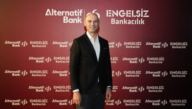 Alternatif Bank, Atatürk filmini işitme engelliler ile buluşturdu