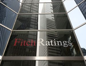 Fitch, Çin’in not görünümünü negatife çevirdi