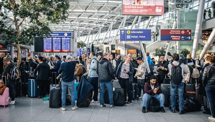 Lufthansa, kabin personeli grevi nedeniyle 1000 uçuşun iptal edileceğini öngörüyor