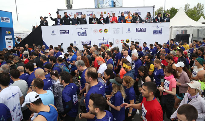 Türkiye İş Bankası 19. İstanbul Yarı Maratonu rekora koştu
