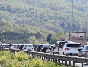 İstanbul ve Ankara’da kamyon, çekici ve tankerlere trafik yasağı